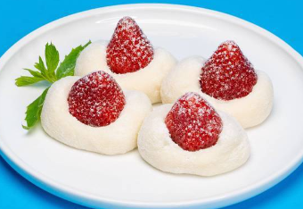 Strawberry Red Bean Mochi (4 pcs)